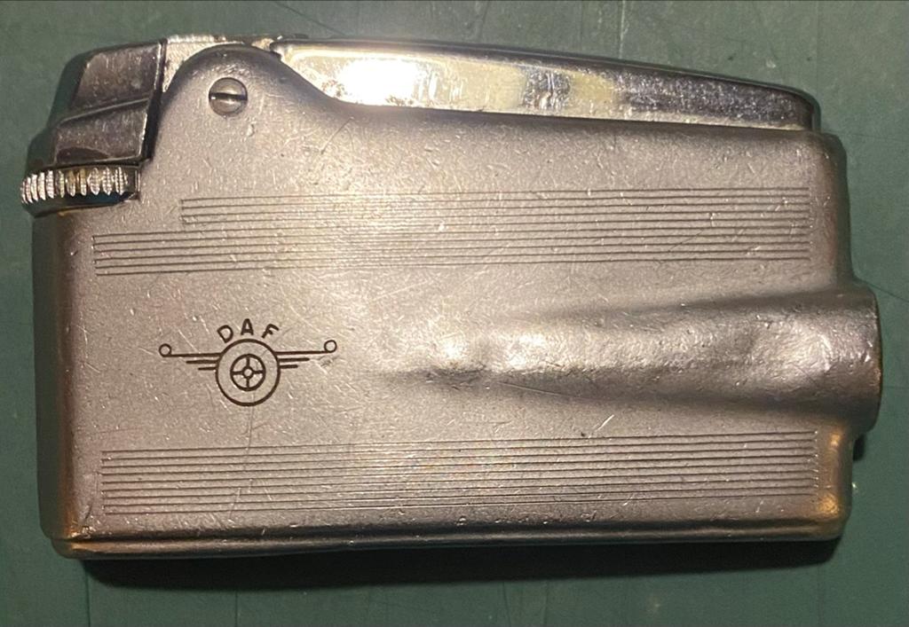 Ronson aansteker met DAF Logo, Verzamelen, Ophalen of Verzenden, Gebruikt, Aansteker
