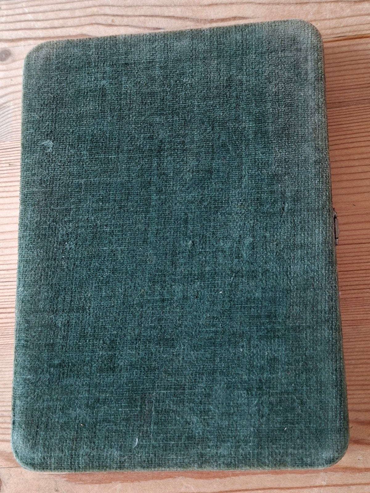 Vintage metalen sigarettendoos in fluwelen etui, Ophalen of Verzenden