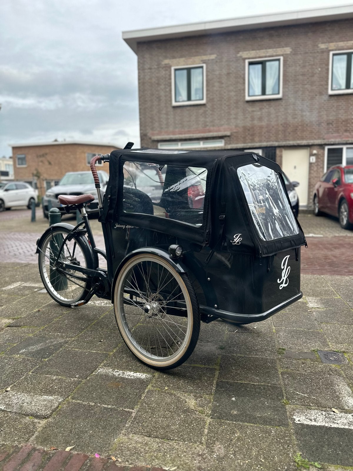 Johnny Loco E-CARGO 5.2 - DUTCH DELIGHT bakfiets met huif, Elektrisch, Ophalen of Verzenden, Zo goed als nieuw, 2 kinderen