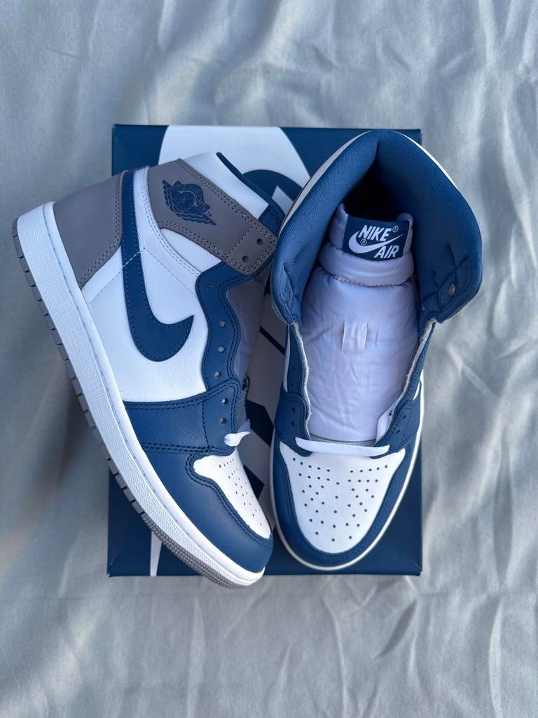 Nike Air Jordan 1 High True Blue - Maat 42.5, --, Blauw, Nieuw, Ophalen of Verzenden