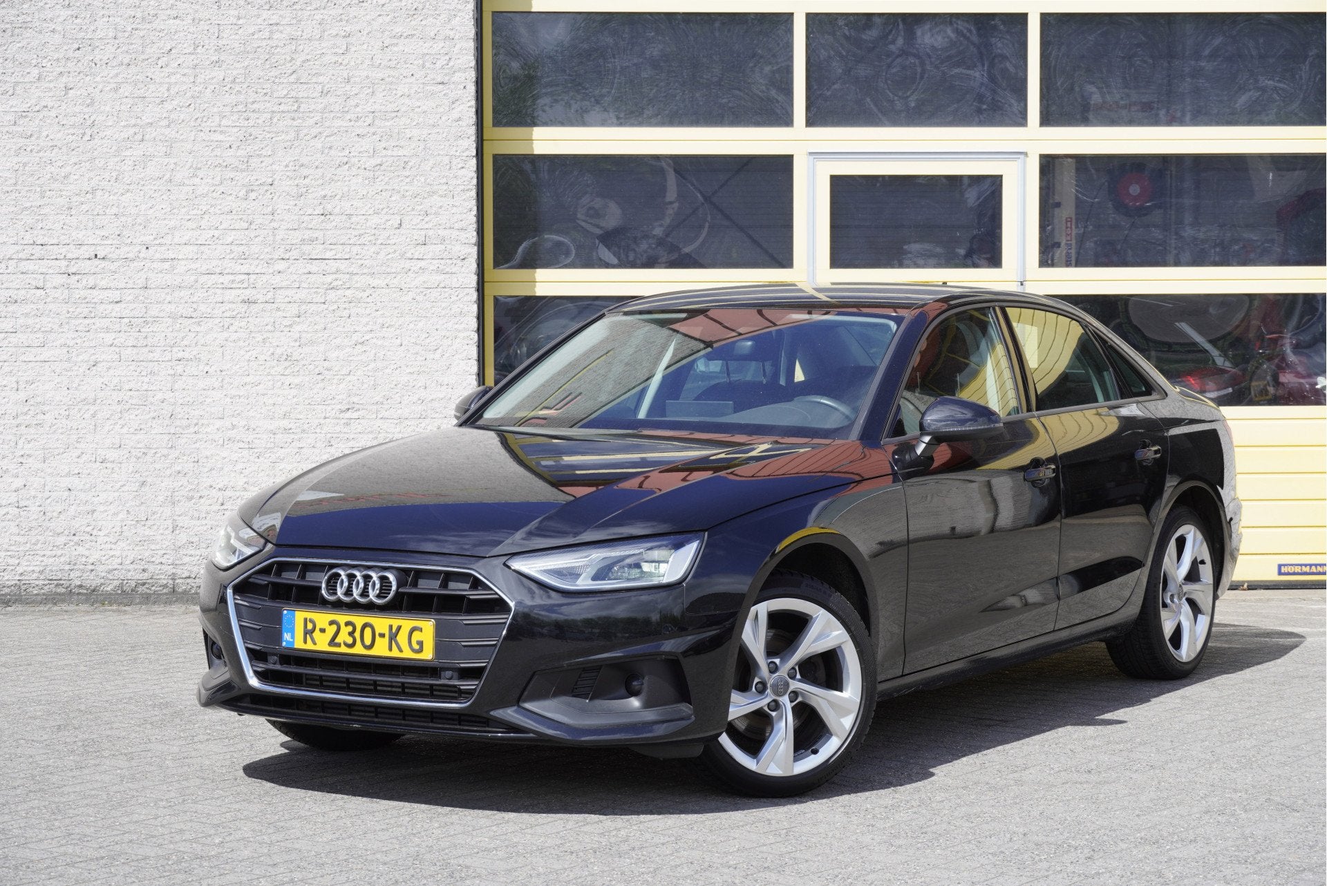Audi A4 Limousine 35 TFSI 150PK! Automaat Pro Line BJ2022 |, Stof, Gebruikt, 4 cilinders, 1984 cc
