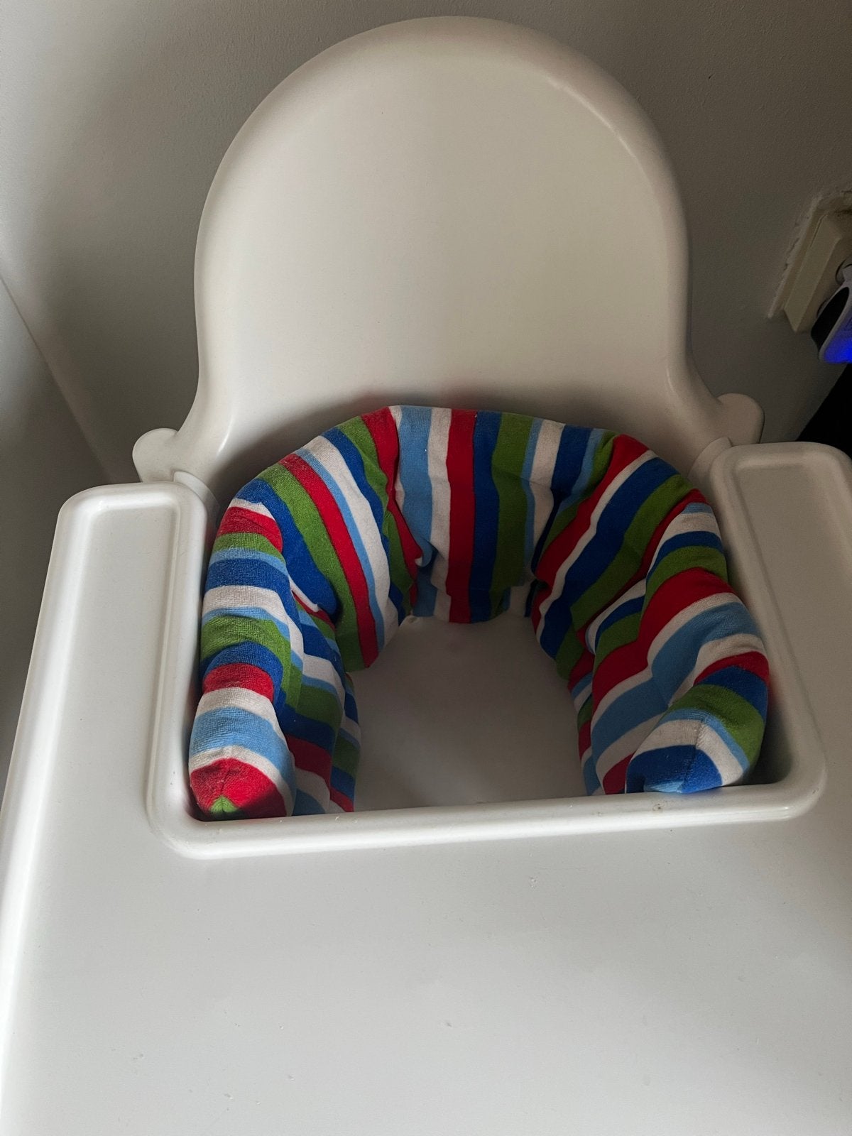 Kinderstoel met kussen, geen merk, Ophalen, Gebruikt, Overige typen, Afneembaar eetblad