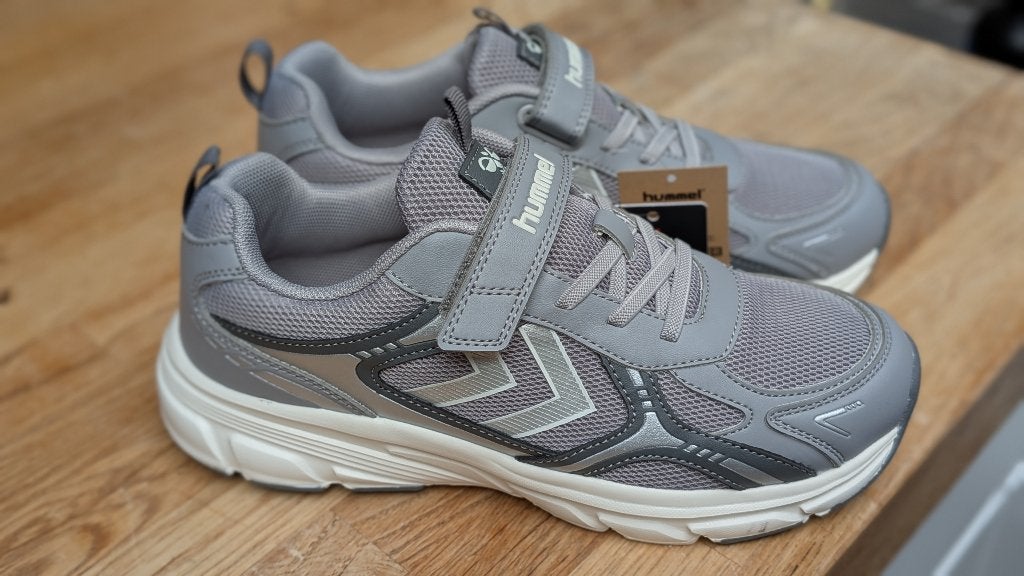 Nieuwe Hummel sportschoenen/sneaker mt 39, Verzenden, Nieuw, Hummel, Jongen of Meisje