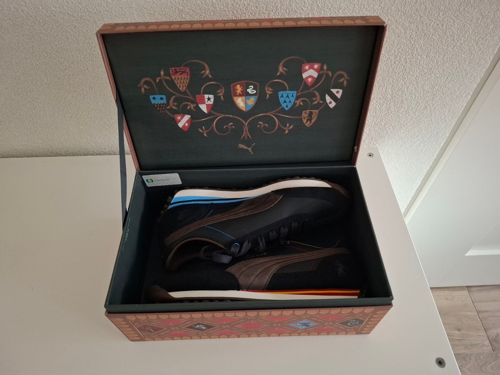 Nieuw! PUMA x Harry Potter Easy Rider (Maat 39) - Limited Ed, Verzamelen, Ophalen of Verzenden, Nieuw