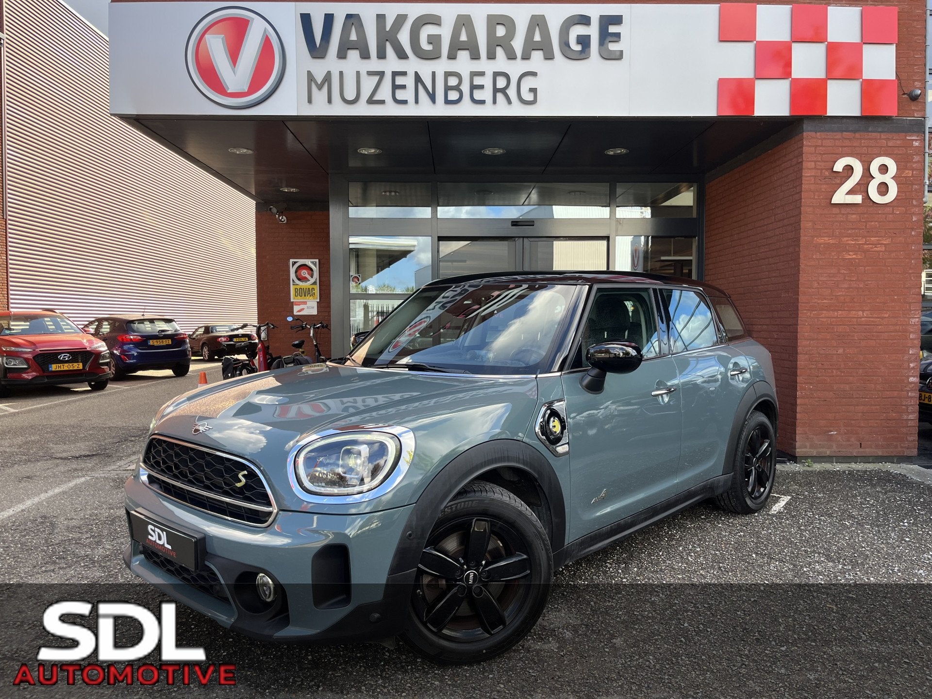MINI Countryman 1.5 Cooper S E ALL4 Untamed Edition // SCHUI, Auto's, Automaat, Dealer onderhouden, Gebruikt, Countryman