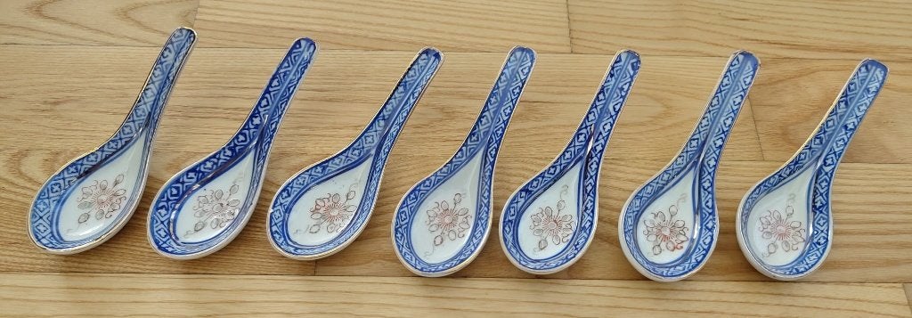 Chinese soeplepel blauw wit met decoratie 7 stuks, Overige typen, Ophalen of Verzenden, Nieuw, Overige materialen