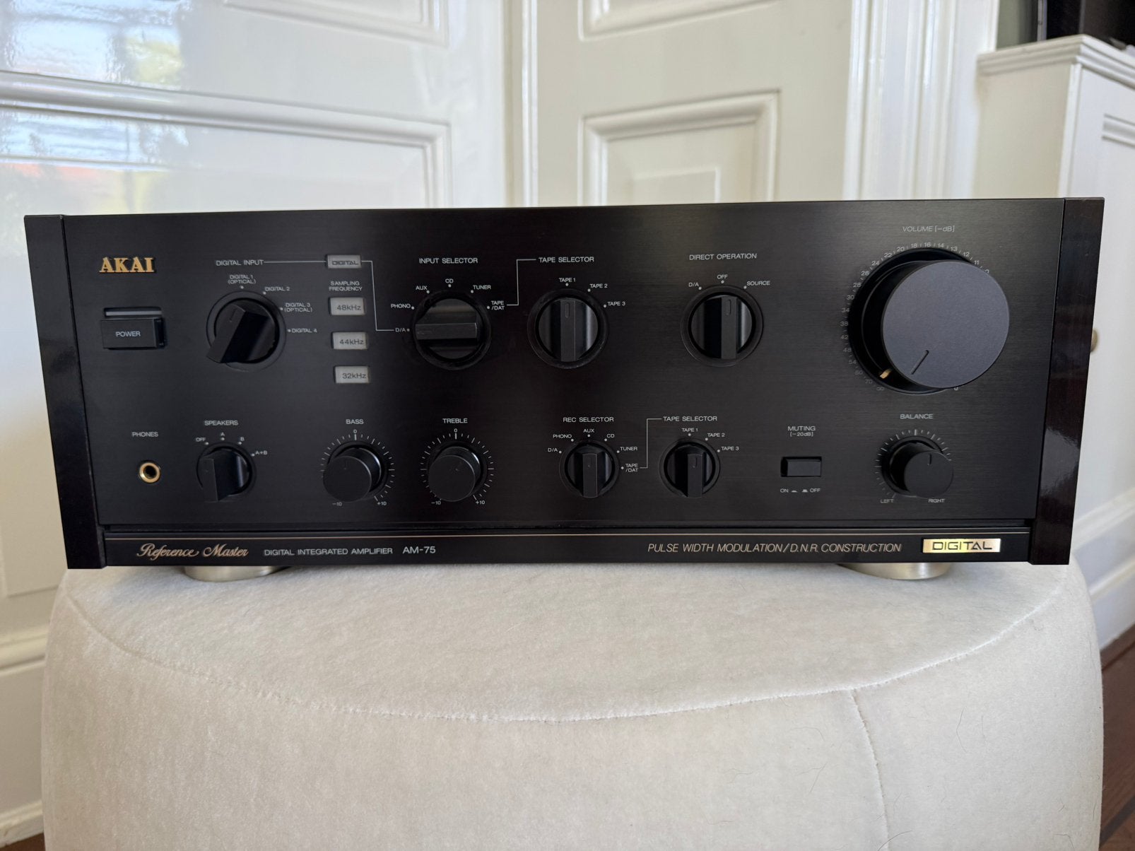 Akai AM 75 Reference Master Versterker, Ophalen, Gebruikt, 120 watt of meer, Overige merken