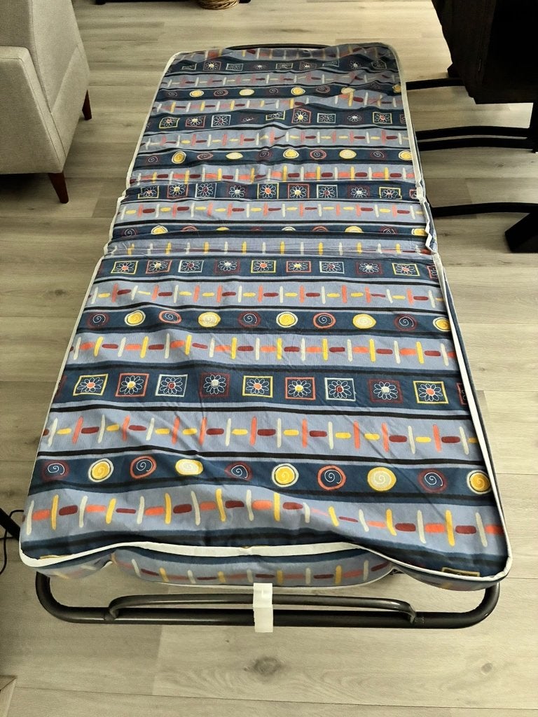 Inklapbaar logeerbed te koop, Huis en Inrichting, Ophalen, Eenpersoons, 190 cm of minder, Zo goed als nieuw