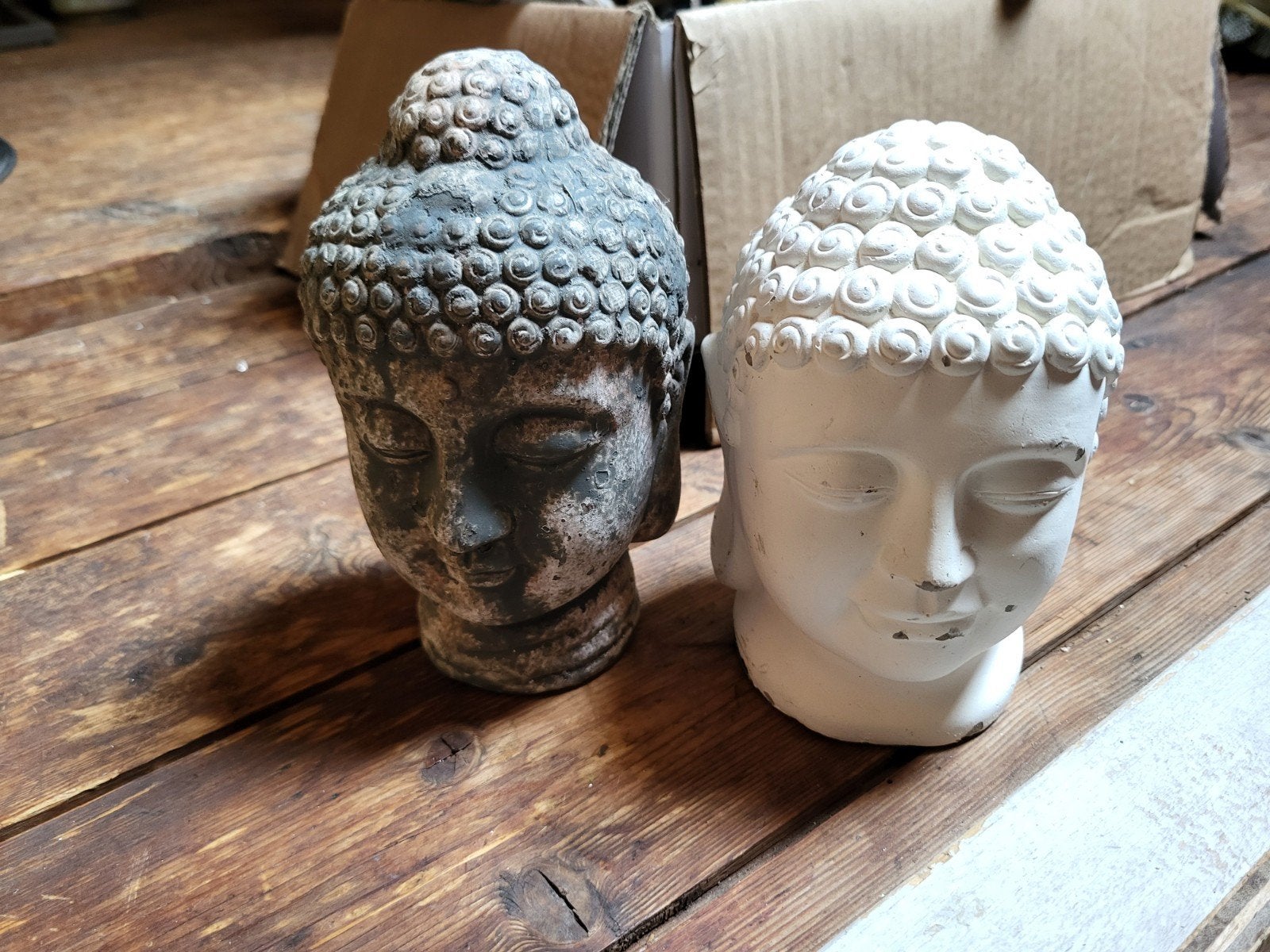 Set van 2 Boeddha hoofden - Decoratie, Ophalen, Gebruikt, Steen/keramiek, Meerkleurig