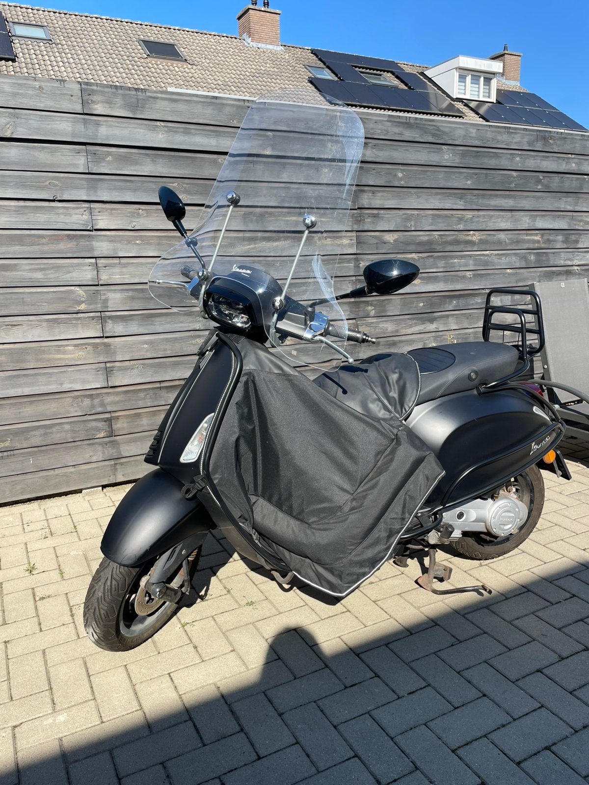 Mat zwarte Vespa Sprint, geel kenteken, Maximaal 45 km/u, Ophalen of Verzenden, Zo goed als nieuw