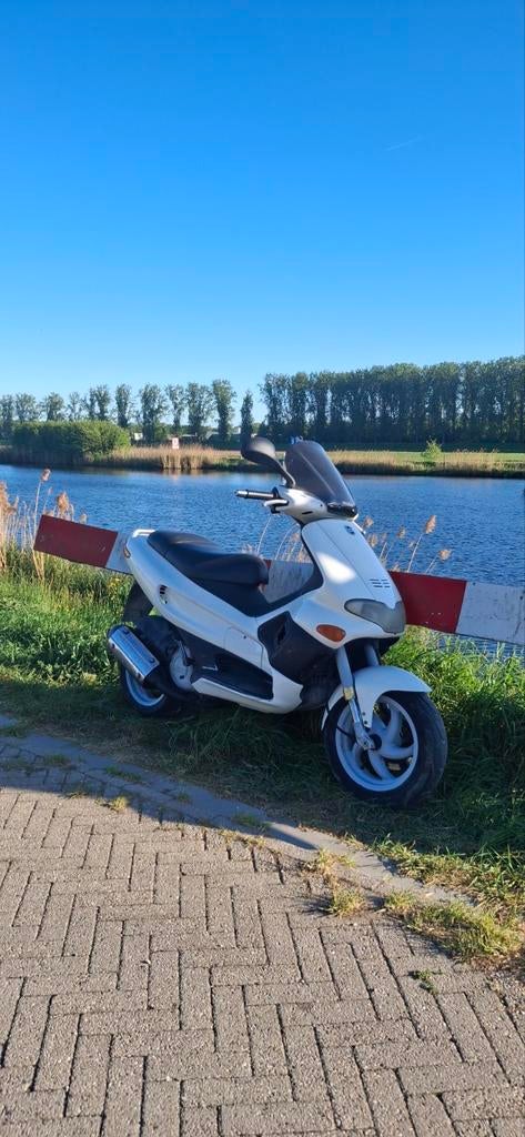 (TERUIL) Gilera runner FX 125 (172), Fietsen en Brommers, Brommeronderdelen | Scooters, Ophalen of Verzenden, Zo goed als nieuw