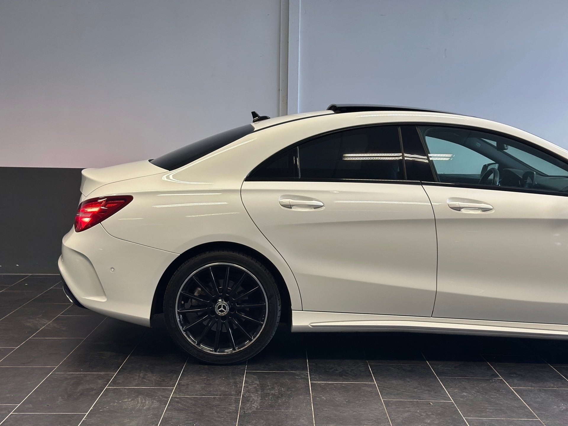 Foto 12 van Mercedes-Benz CLA-klasse 200 Business AMG , Night , Pano , F