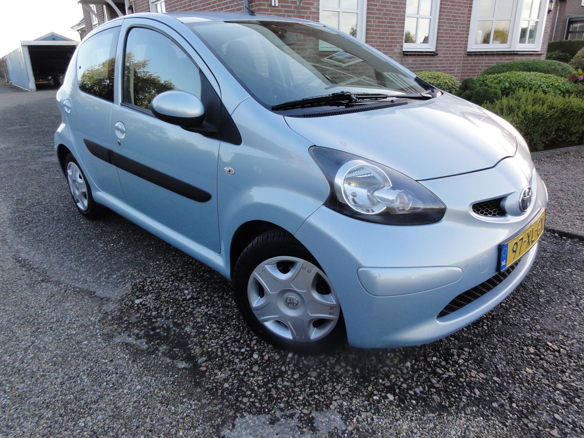 Toyota Aygo 1.0-12V + 5 DRS A.P.K 07-10-2027 ! (bj 2007), Voorwielaandrijving, Gebruikt, Radio, 68 pk