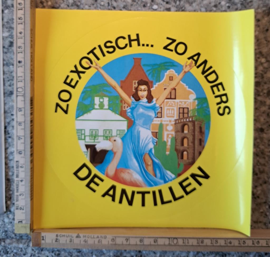 Vintage sticker Zo exotisch anders de Nederlandse Antillen, Ophalen of Verzenden, Zo goed als nieuw, Overige typen