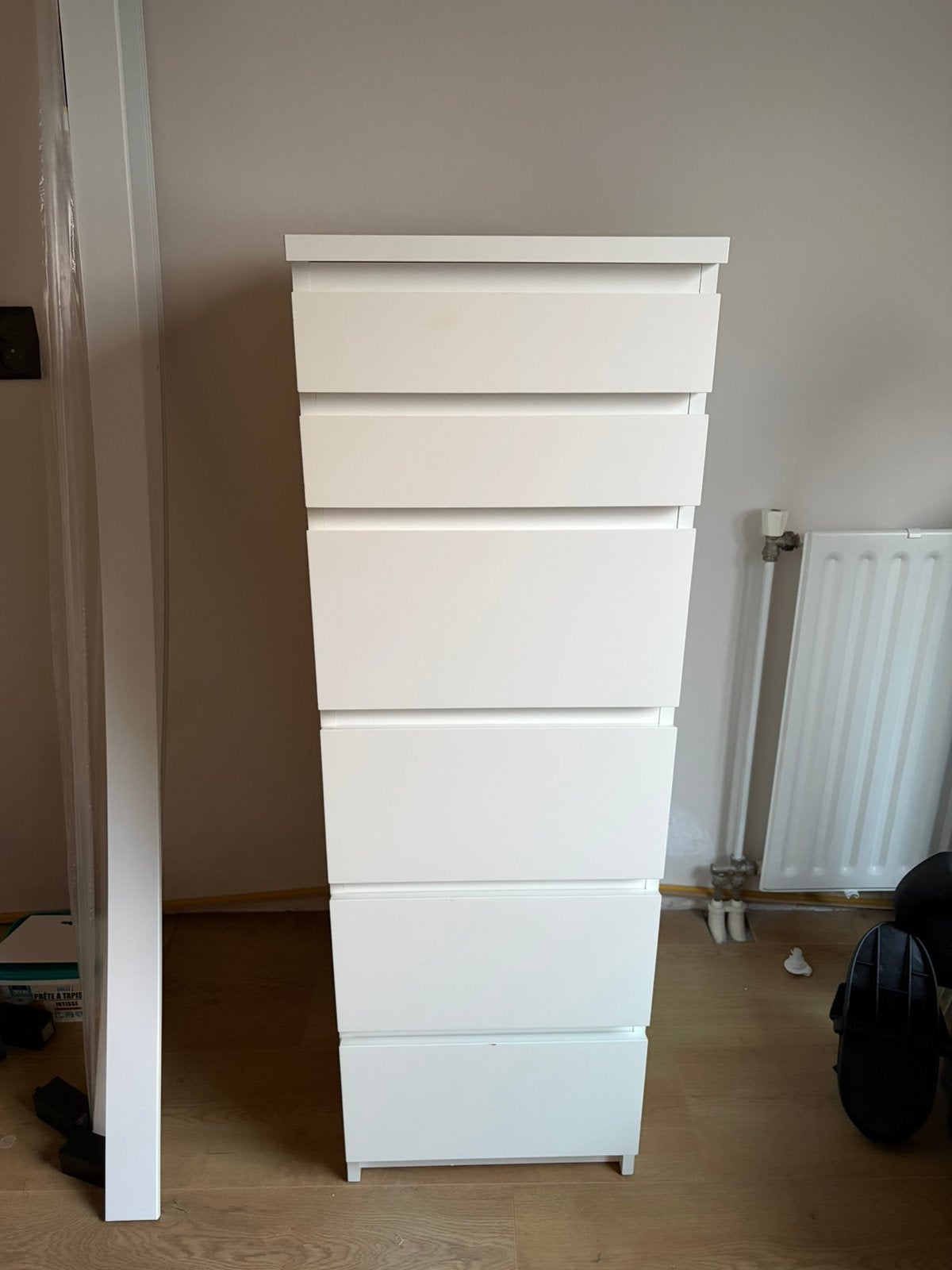 Malm ladekast met spiegeldeksel - Wit, Huis en Inrichting, Ophalen, Minder dan 50 cm, Gebruikt, 5 laden of meer