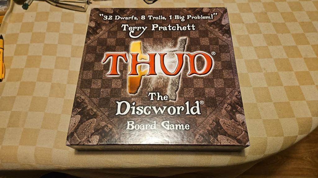 bordspel thud the boardgame terry pratchett, Hobby en Vrije tijd, Gezelschapsspellen | Bordspellen, Nieuw, Een of twee spelers