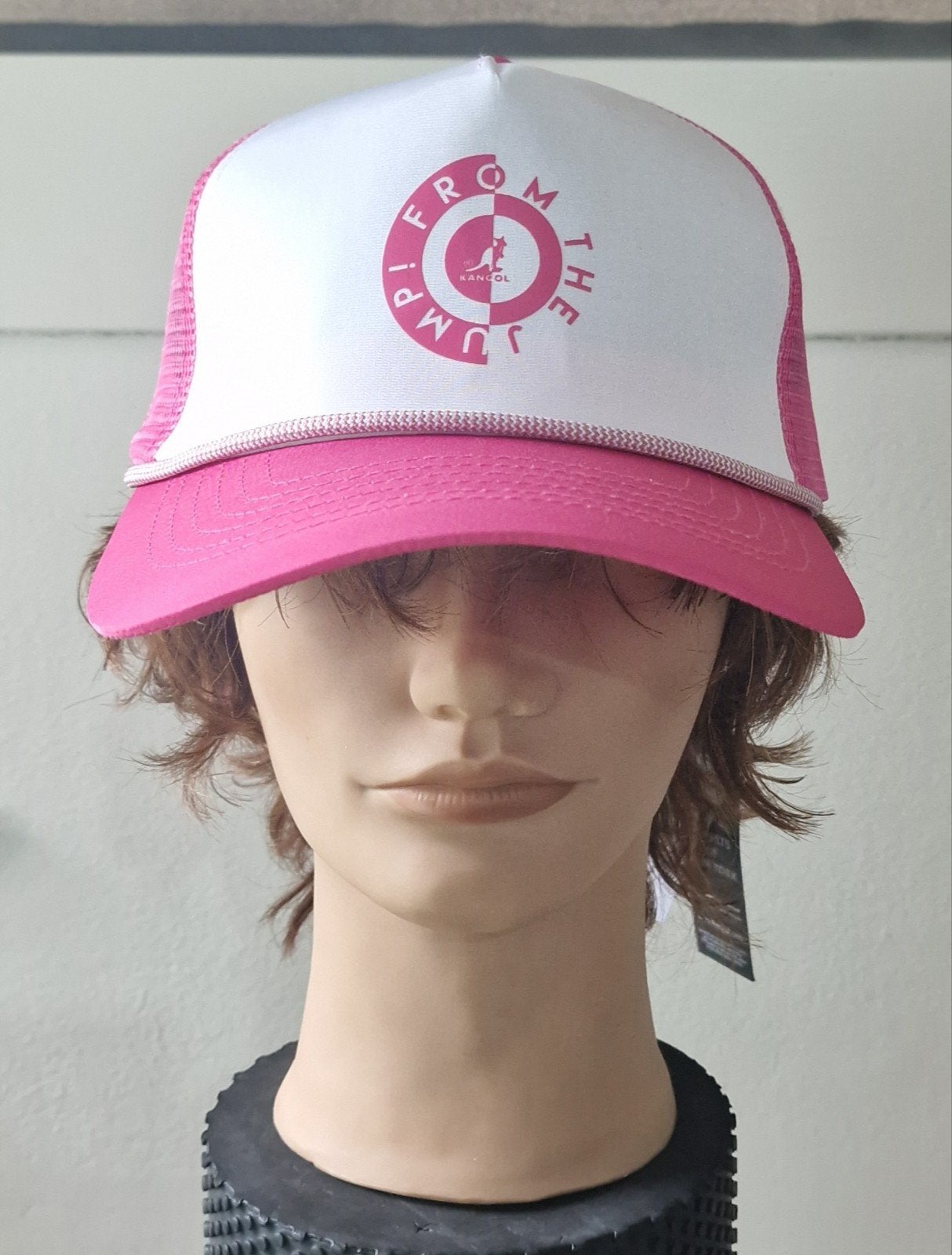 Kangol Trucker Pet - Roze/Wit met Logo, Ophalen, Nieuw, One size fits all, Pet