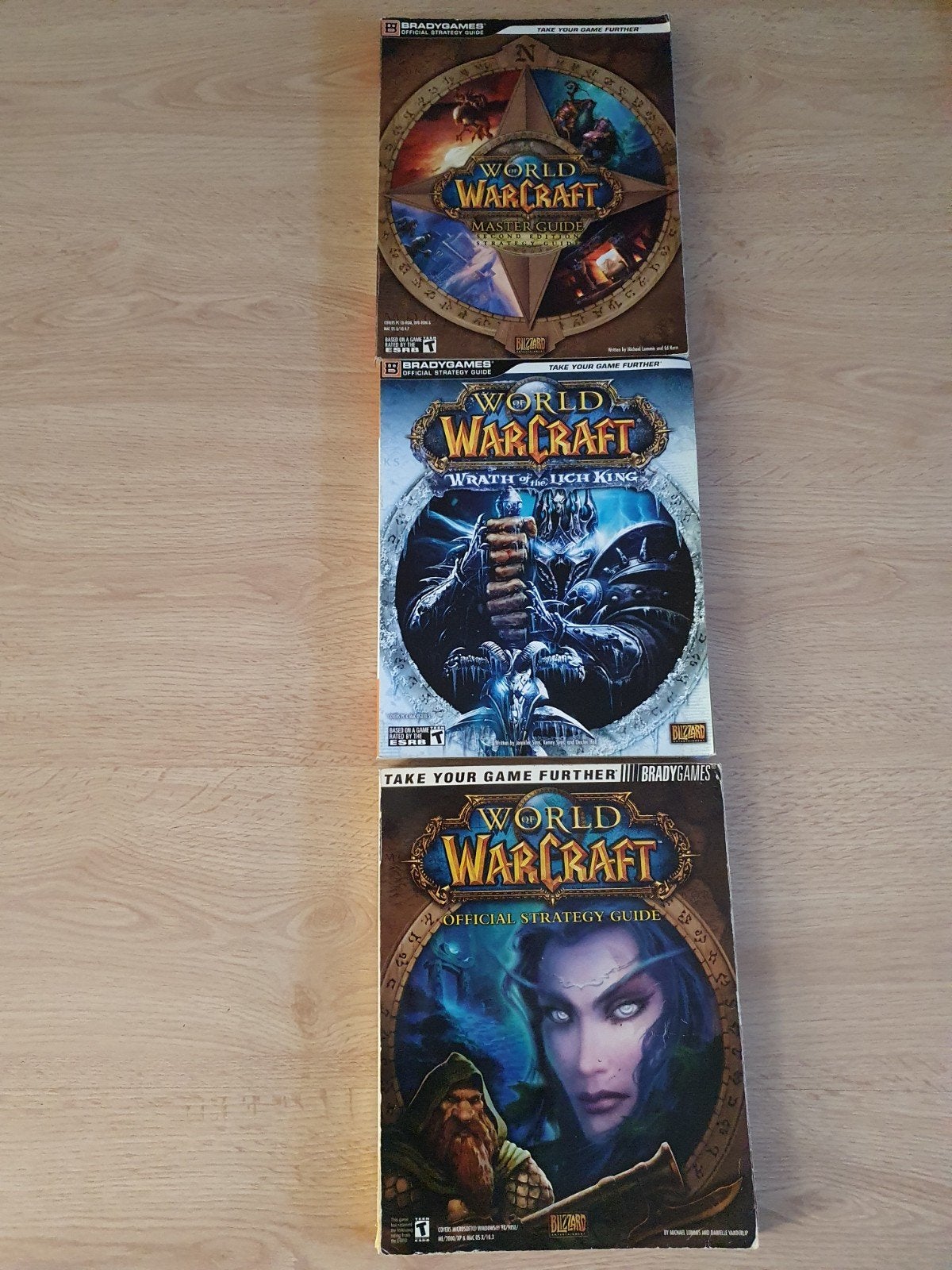 world of warcraft 3 x, Ophalen of Verzenden, Gelezen