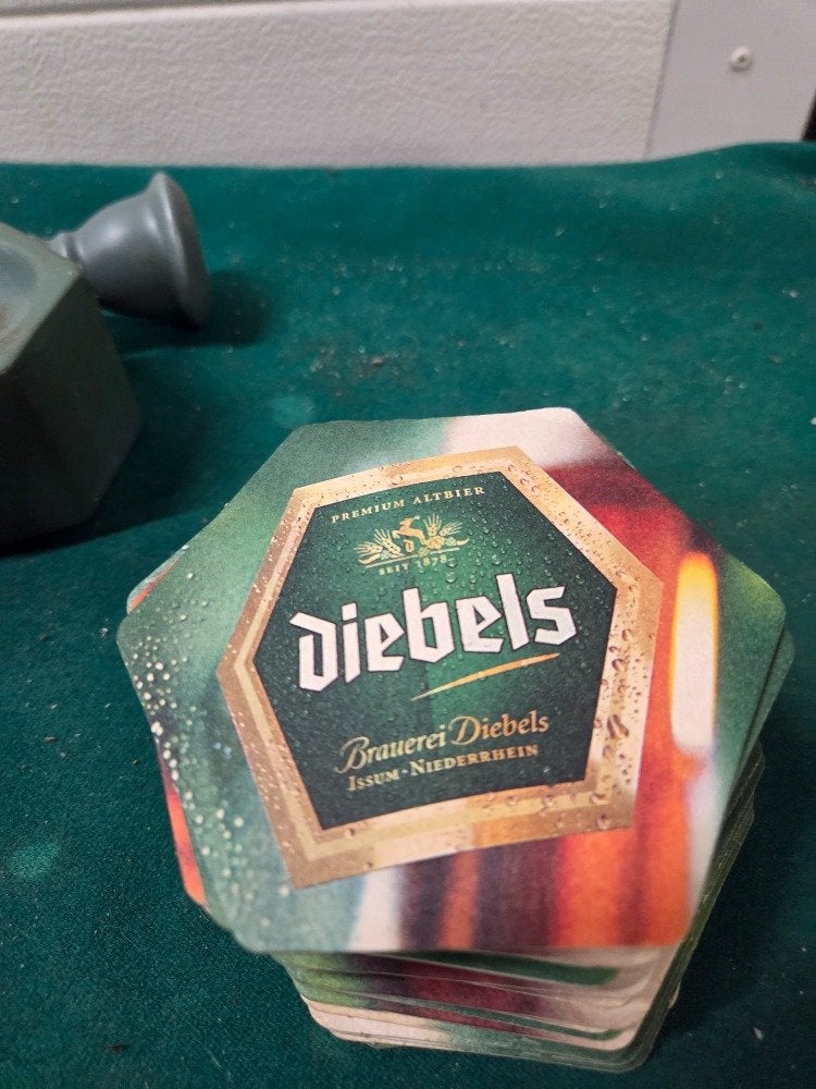 bierviltjes diebels 40 stuks, Ophalen of Verzenden, 'T Olde Gre-j, Info@toldegrej.nl, Endepoelstraat 20f Didam