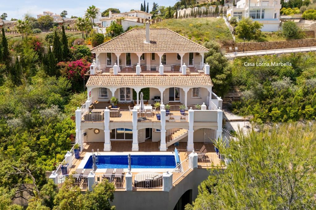 Te huur Luxe Villa Casa Lorna, Marbella-Elviria, max 10 pers, 4 of meer slaapkamers, Open haard, Landelijk, Costa del Sol