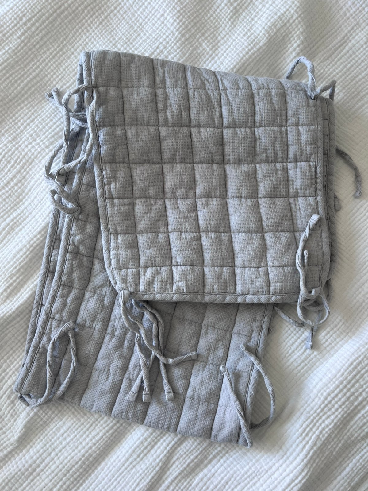 Zara Home baby bedbumper grey, Kinderen en Baby's, Ophalen of Verzenden, Zo goed als nieuw, Kleed of Kussen