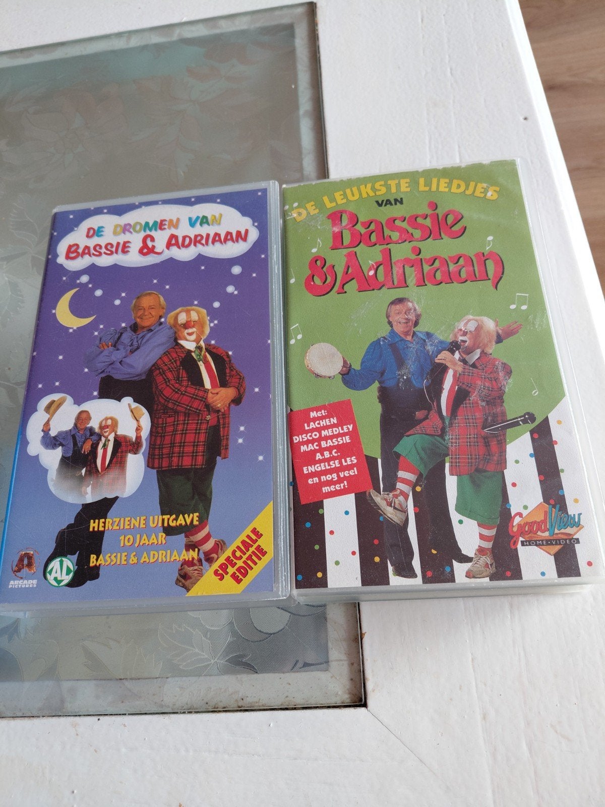 Dromen met & De Leukste Liedjes van Bassie & Adriaan VHS, Ophalen of Verzenden, Gebruikt, Serie, VHS