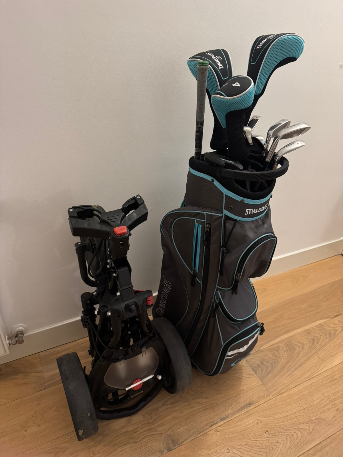 Golfset (Spalding) incl. Trolley, Ophalen, Zo goed als nieuw, Set
