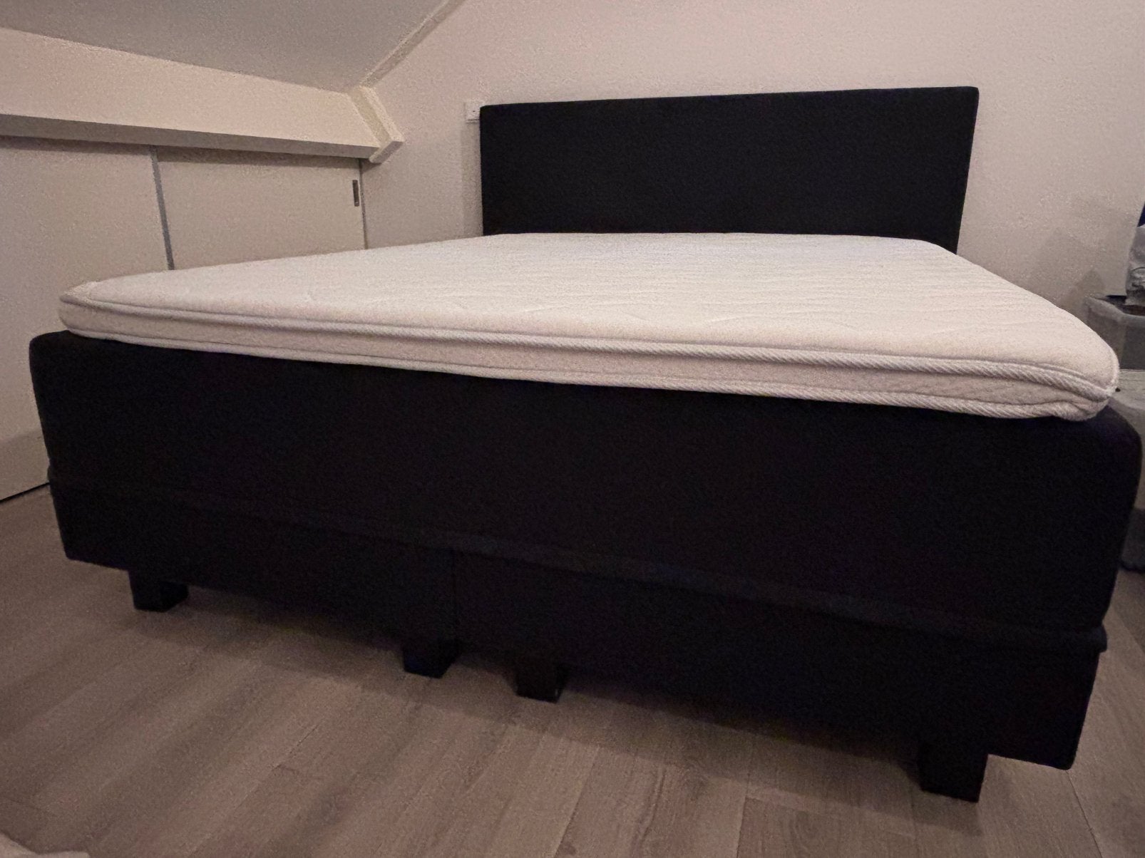 Swiss Sense - boxspring, Huis en Inrichting, Slaapkamer | Boxsprings, Ophalen, Zwart, Tweepersoons, Zo goed als nieuw
