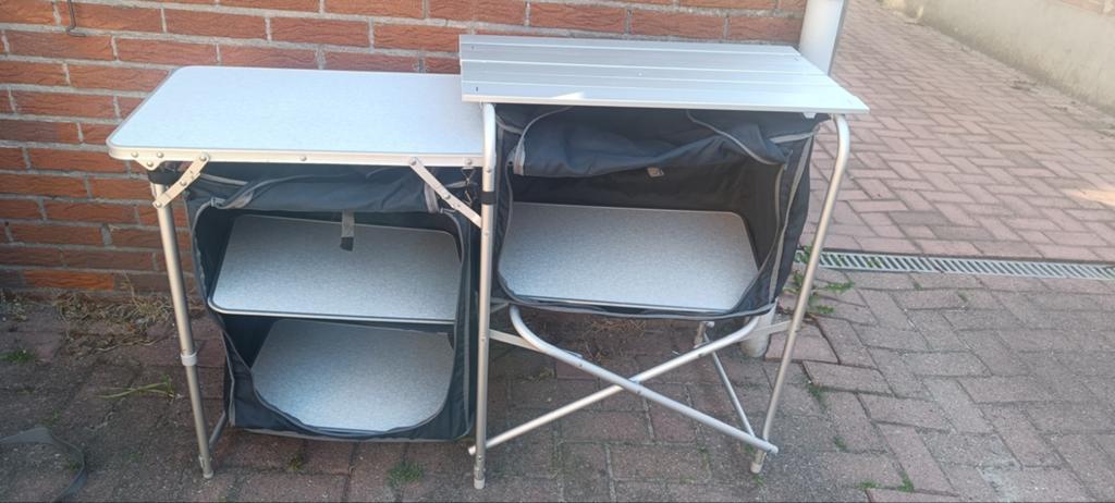 Handige Campingkeuken / Opbergkast - Eenvoudig op te zetten, Ophalen, Gebruikt, Campingkast