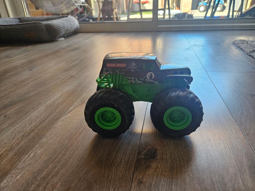 Grave Digger Monster Truck Speelgoedauto, Kinderen en Baby's, Speelgoed | Speelgoedvoertuigen, Ophalen of Verzenden, Gebruikt