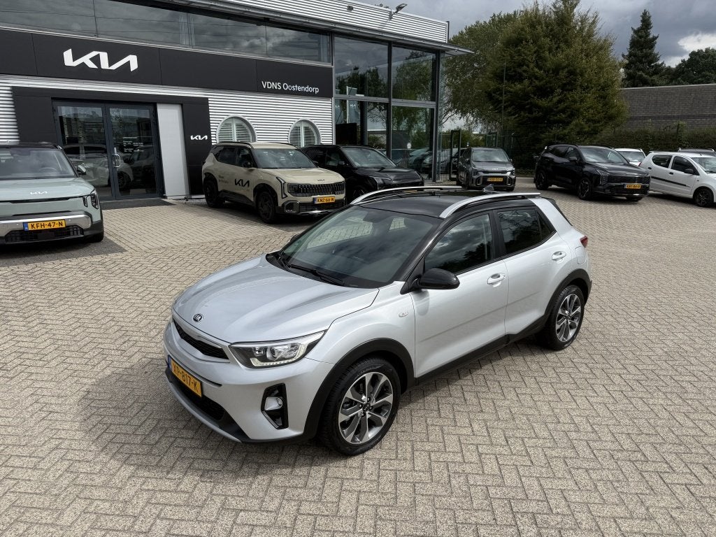 Kia Stonic 1.0 T-GDi DynamicLine Navi + Camera + TREKHAAK AF, Dealer onderhouden, 450 kg, Gebruikt, Euro 6