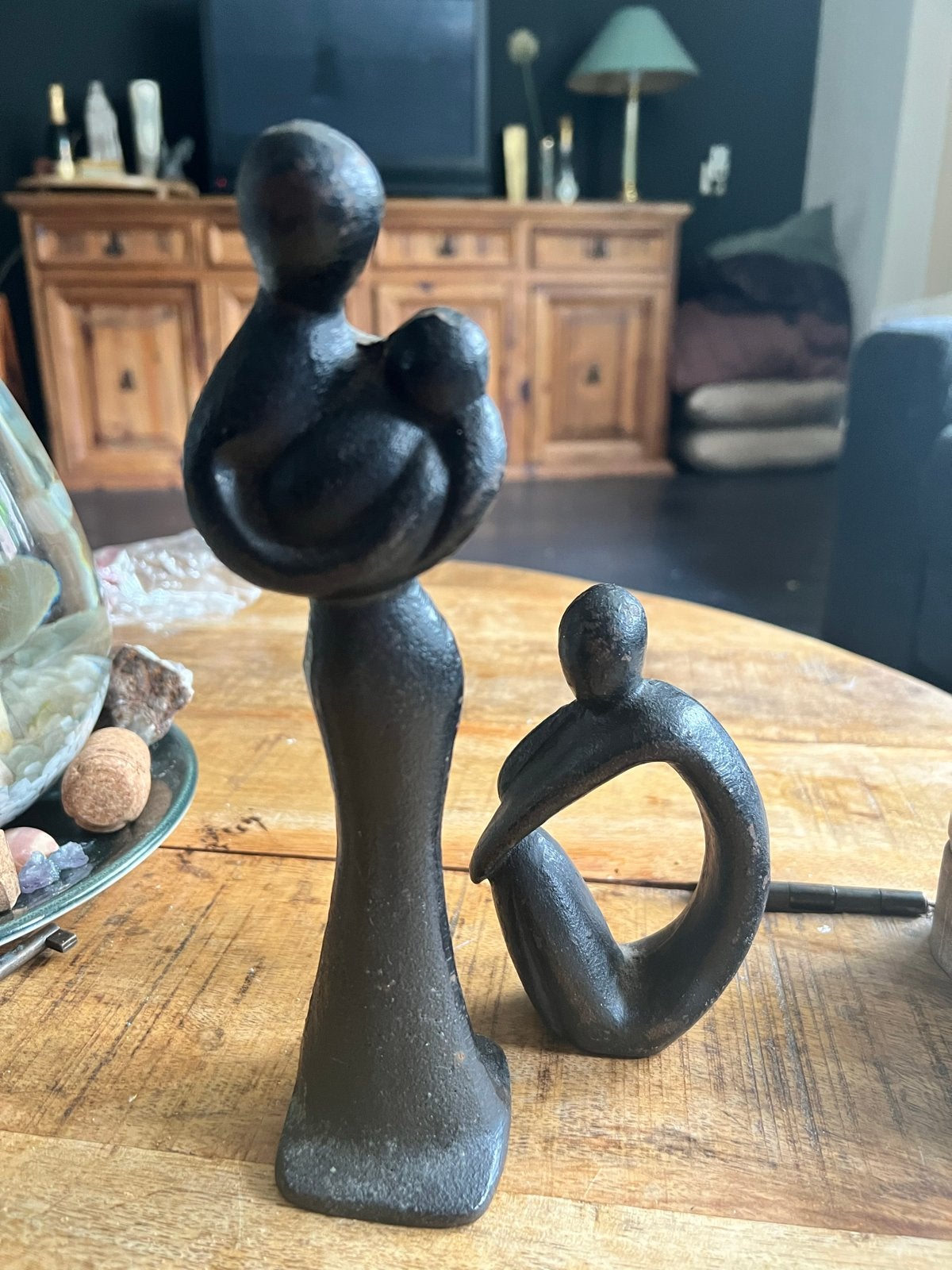 Abstracte sculpturen - Moeder en kind & Denker, Ophalen of Verzenden, Steen of Keramiek, Beeld, Abstract