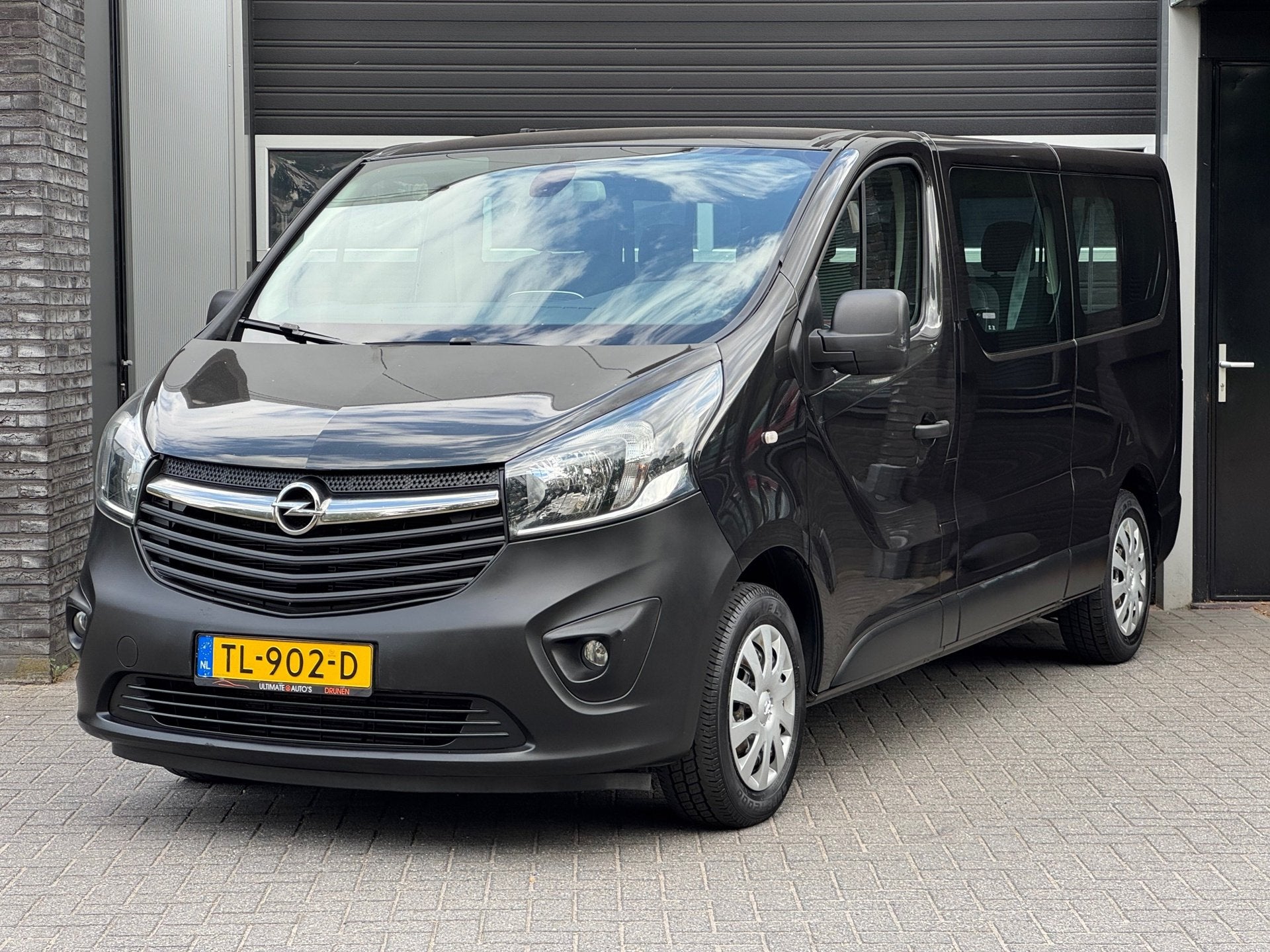 Opel Vivaro Combi 1.6 CDTI L2H1 BiTurbo ecoFLEX 8Pers MARGE, Auto's, Opel, Voorwielaandrijving, Euro 5, 2000 kg, Zwart