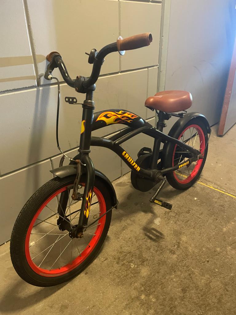 Nette Kinder fiets, Fietsen en Brommers, Fietsen | Kinderfietsjes, Ophalen of Verzenden, Zo goed als nieuw, Terugtraprem, 16 tot 20 inch