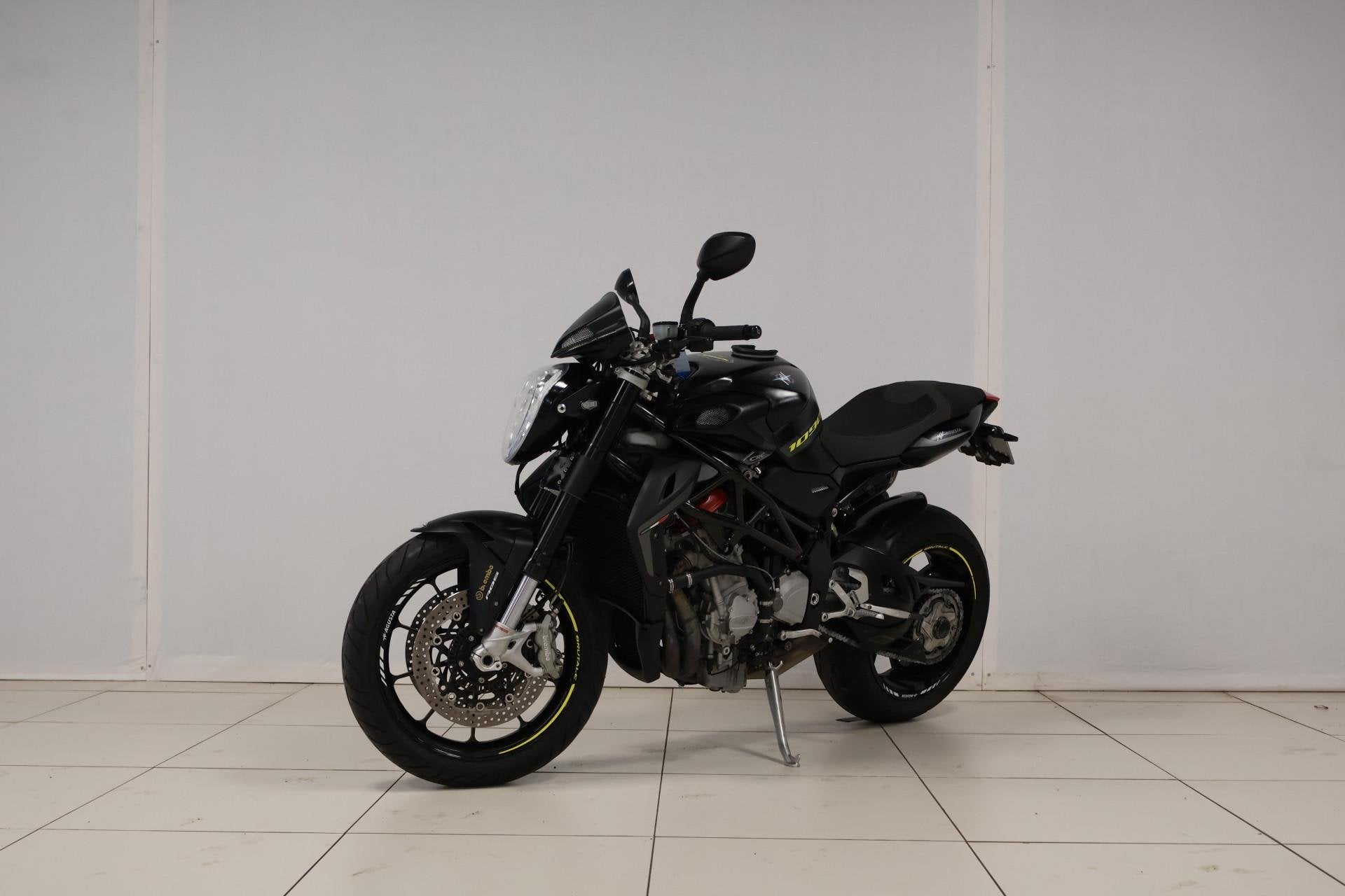 MV Agusta Brutale F4 1090 2017 met ABS ., Motoren, Motoren | MV Agusta, 1078 cc, Bedrijf, Meer dan 35 kW, Overig