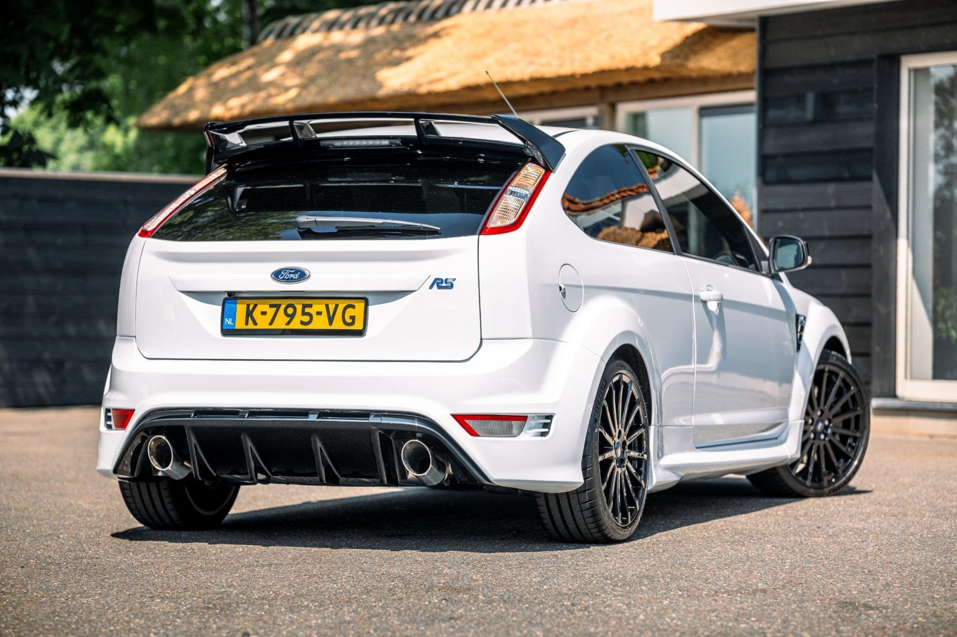Ford Focus 2.5 RS Nieuwstaat I Uitgebreid Dekra Rapport I Li, Auto's, Ford, Gebruikt, 1367 kg, Leder en Stof, 11 km/l