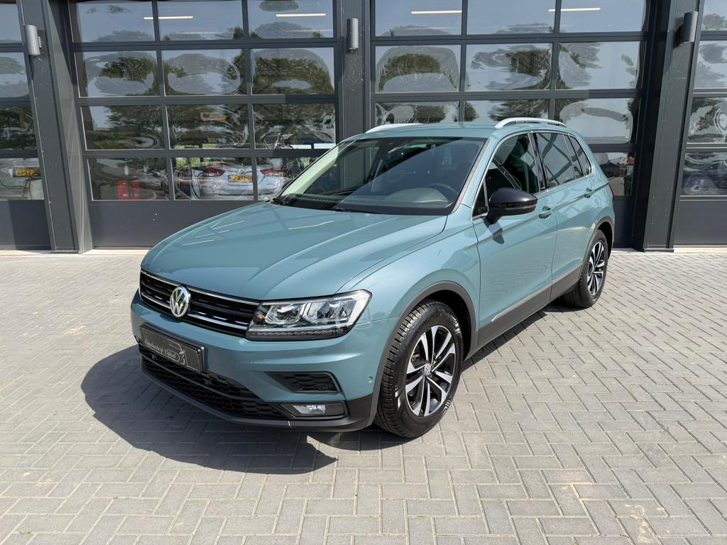 Volkswagen Tiguan 1.5 TSI IQ Drive / Carplay (bj 2020), 4 cilinders, Blauw, Origineel Nederlands, Bedrijf