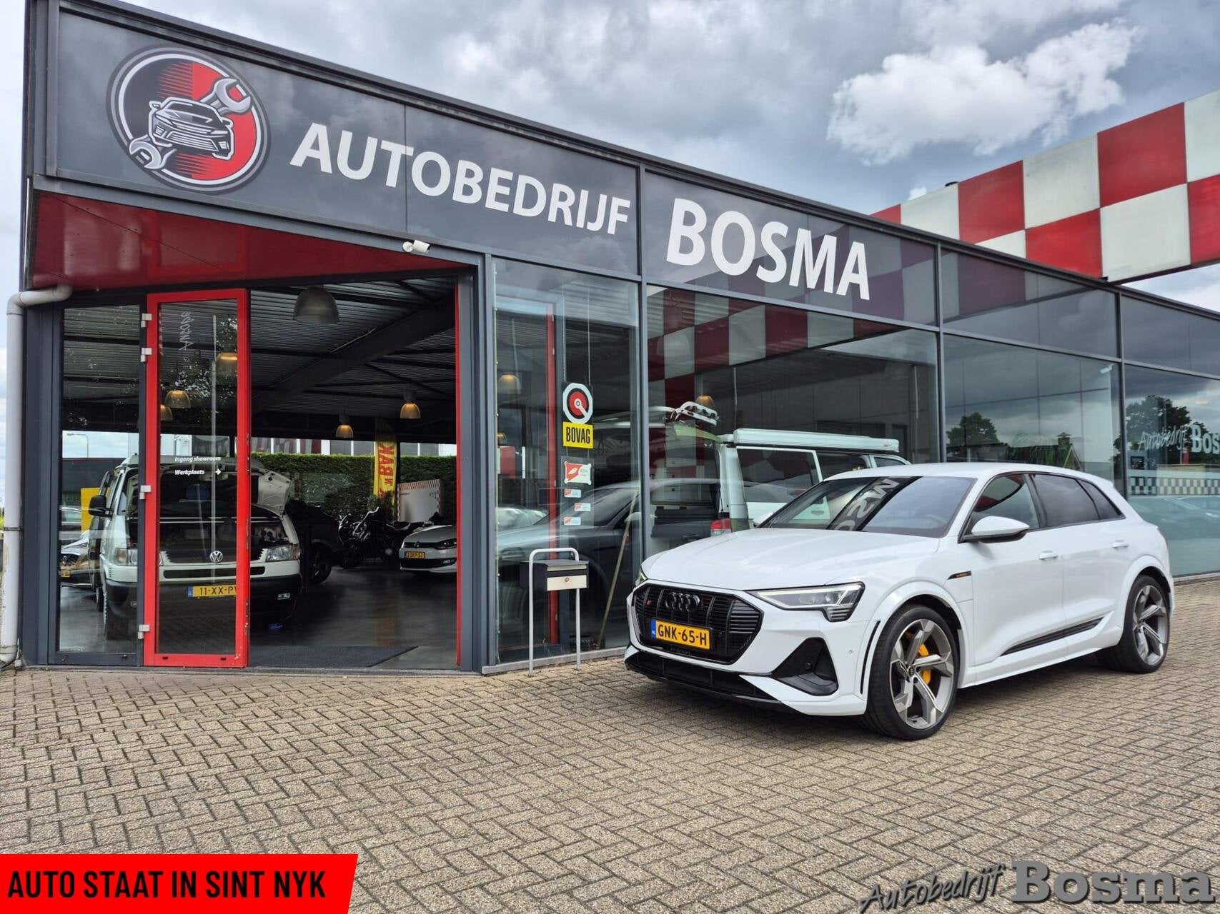 Audi e-tron S-line quattro 95 kWh, Auto's, Automaat, Huisgarantie, 95 kWh, Met garantie (alle)