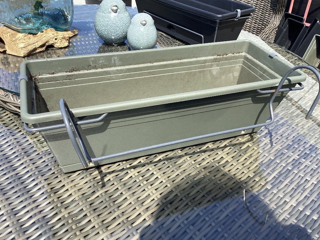 Bloembakken voor railing balkon, Tuin en Terras, Bloembakken en Plantenbakken, Kunststof, Minder dan 30 cm, Balkon, Minder dan 60 cm