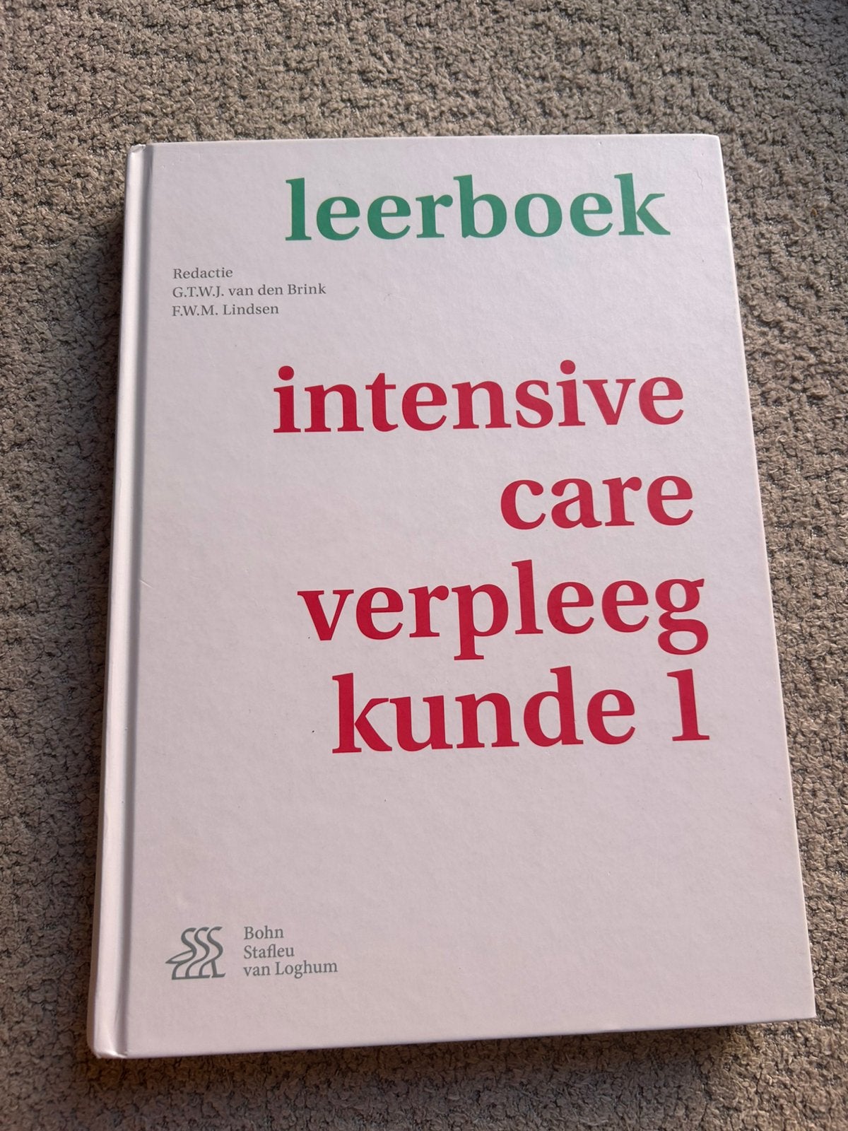 Leerboek intensive care verpleegkundige I, Ophalen of Verzenden, Zo goed als nieuw