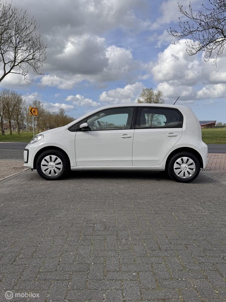 Foto 7 van Volkswagen Up! 1.0/DAB, Lane Assist Dealer onderhouden /BTW