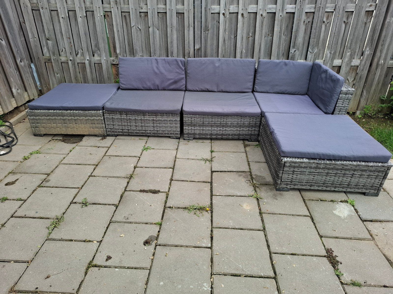 Gratis af te halen: Ruime loungeset met kussens, Tuin en Terras, Tuinsets en Loungesets, Gebruikt, Bank, Meer dan 8 zitplaatsen