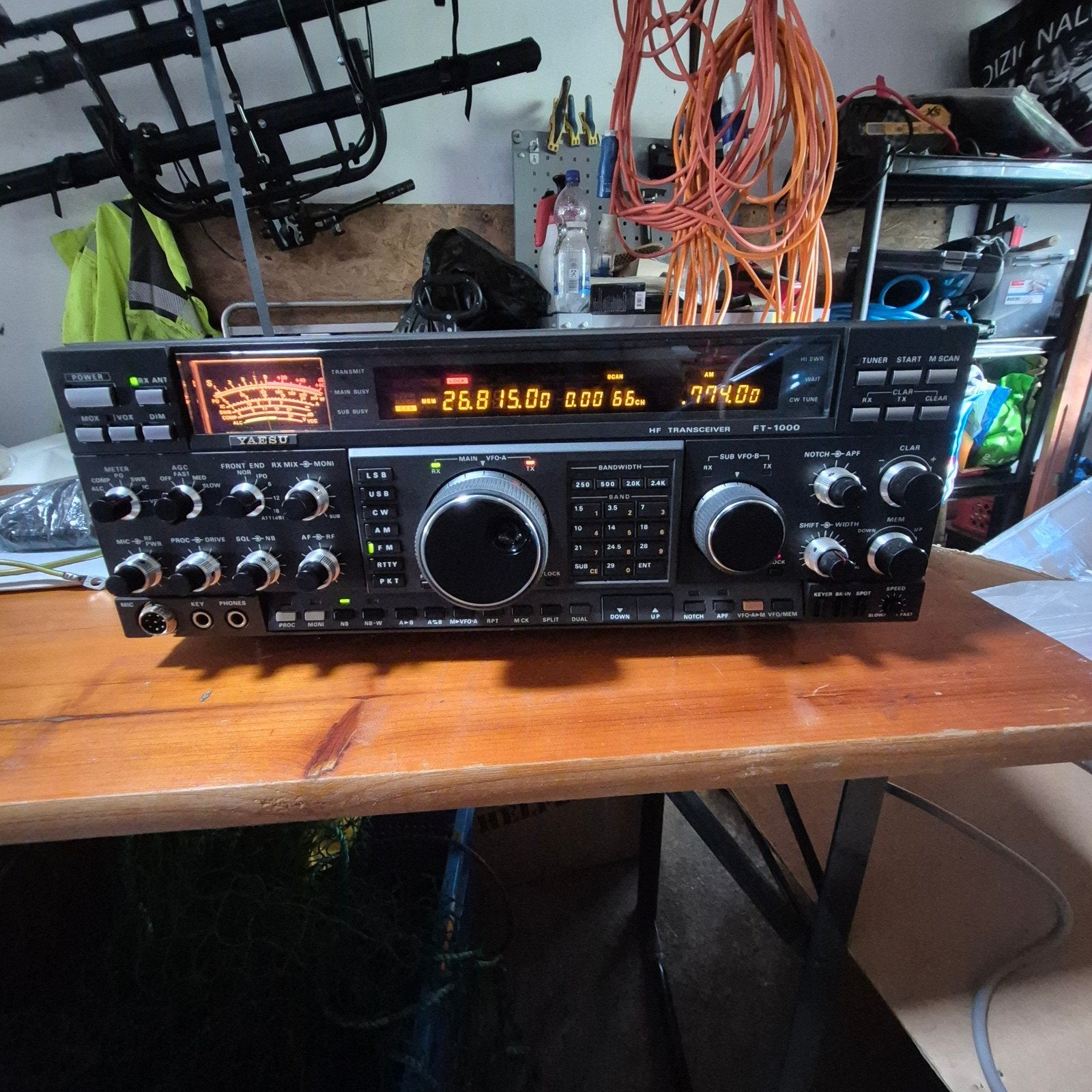 Yaesu FT-1000, Verzenden