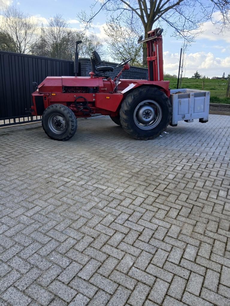 International Havenstar  Mc.cormick B275, Ophalen, Tot 80 Pk