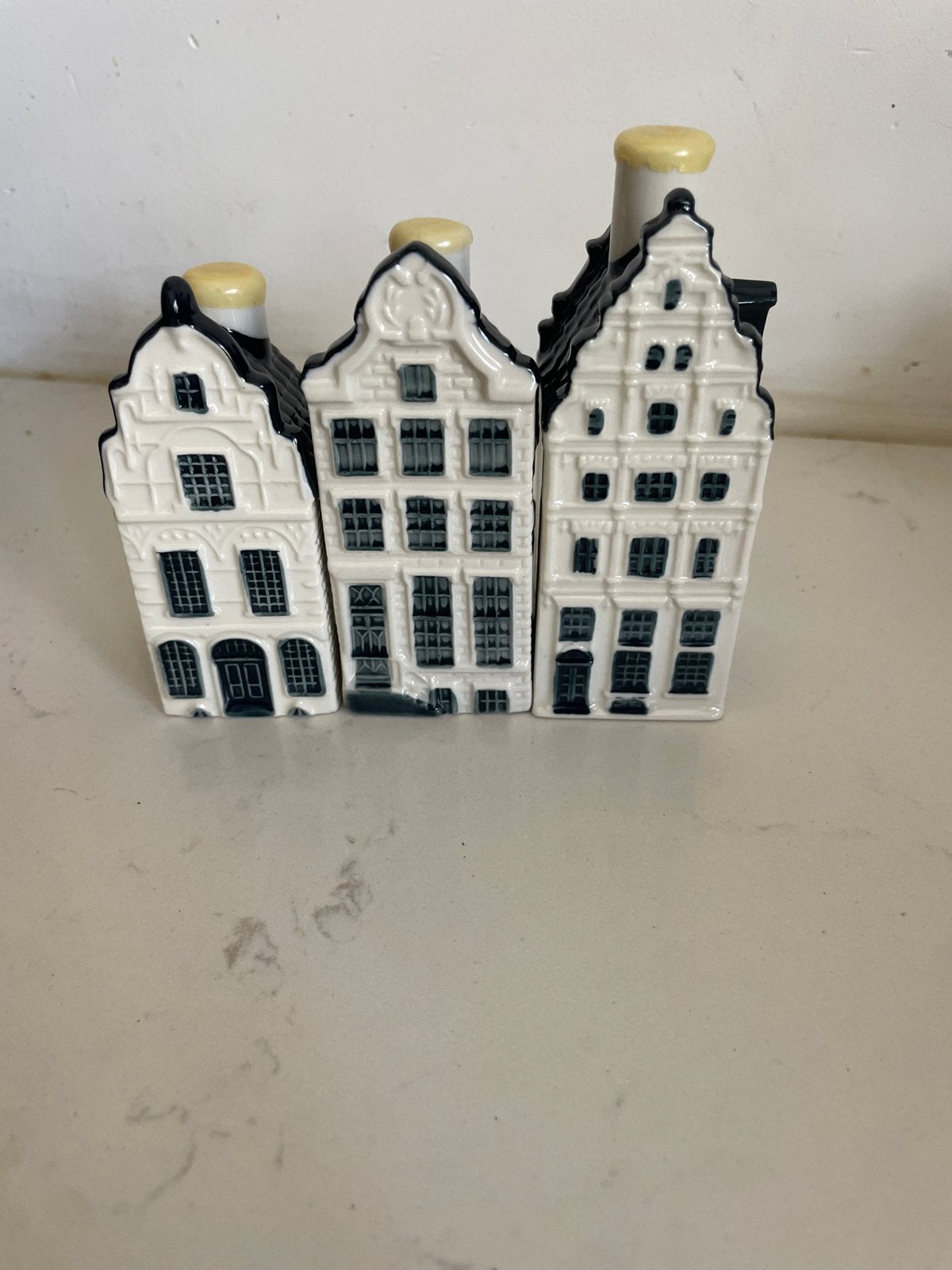 KLM huisjes 21, 62 en 92 - Gevuld en geseald, Verzamelen, KLM Huisjes, Ophalen of Verzenden, Zo goed als nieuw, 21 t/m 40, Gevuld