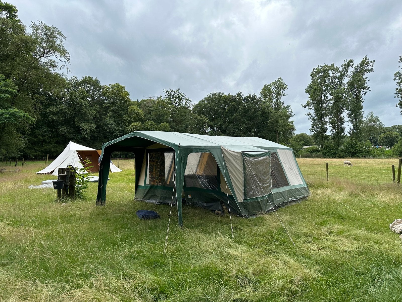 De Wit bungalowtent, Ophalen, Gebruikt, Tot en met 4