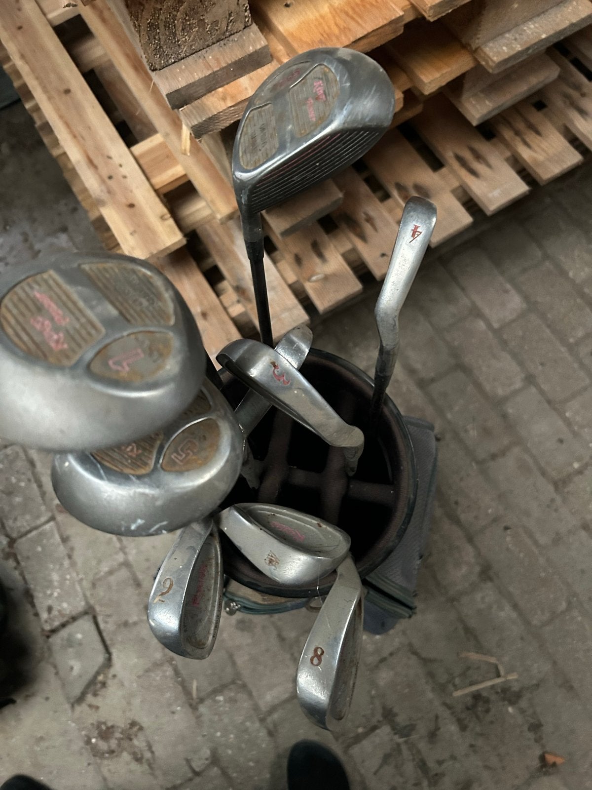 Foto 11 van Grote partij golfsets - compleet en aanvullend