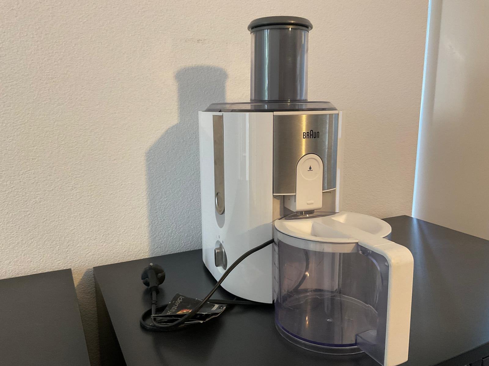 Juicer van braun zgan, Witgoed en Apparatuur, Juicers, Ophalen of Verzenden, Zo goed als nieuw