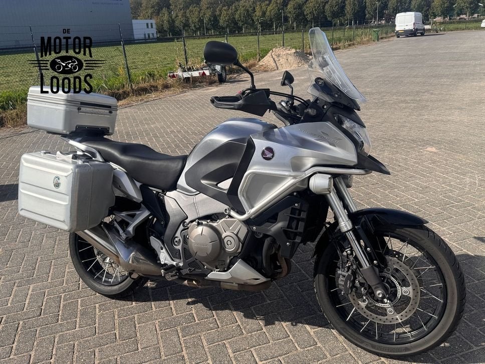 HONDA VFR 1200 X CROSSTOURER (bj 2014) 73.143Km, Motoren, HONDA, 4 cilinders, Motorrijbewijs A, 1237 cc