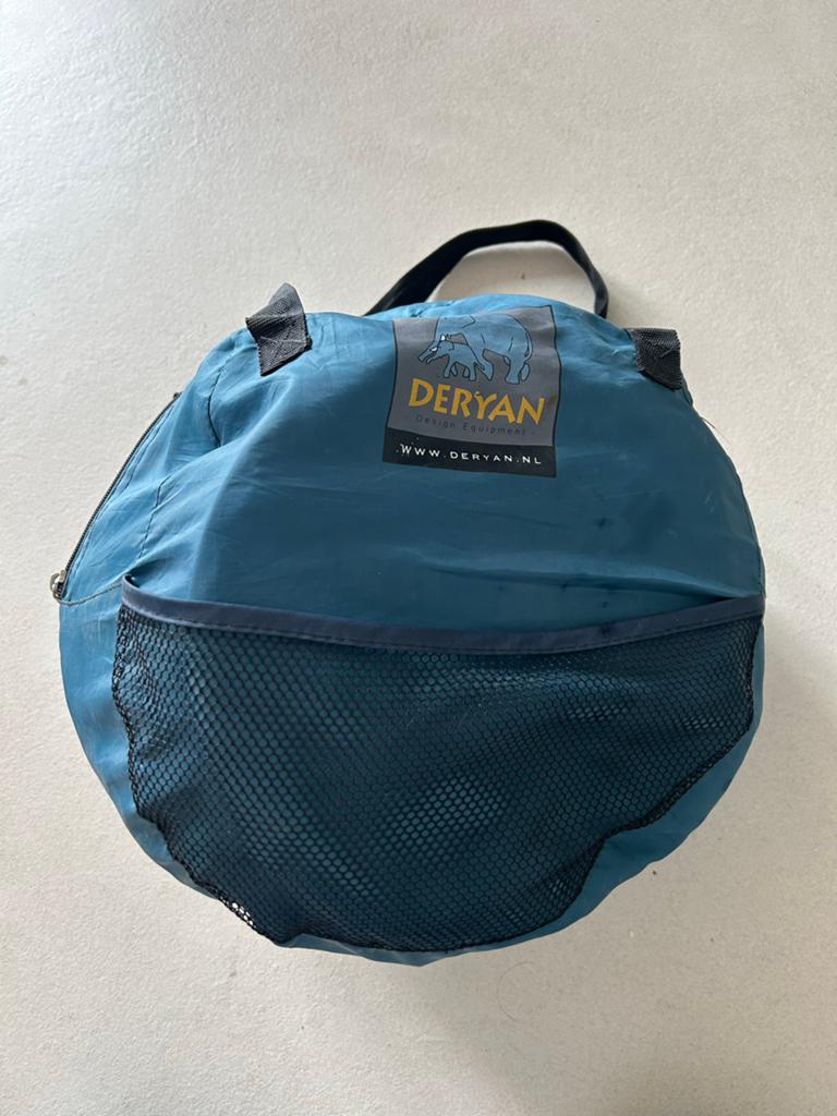 Deryan reisbedje met muggennet en opblaasmatras, Caravans en Kamperen, Ophalen of Verzenden, Zo goed als nieuw